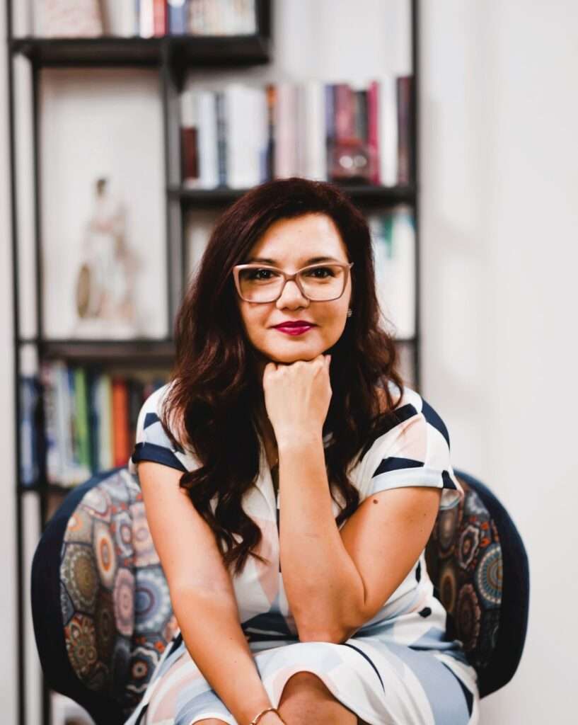Mihaela M Puscas